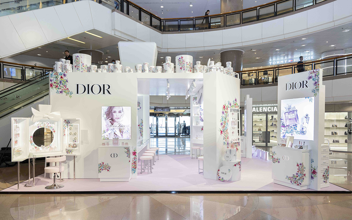 Miss Dior Blooming Boudoir Pop Up