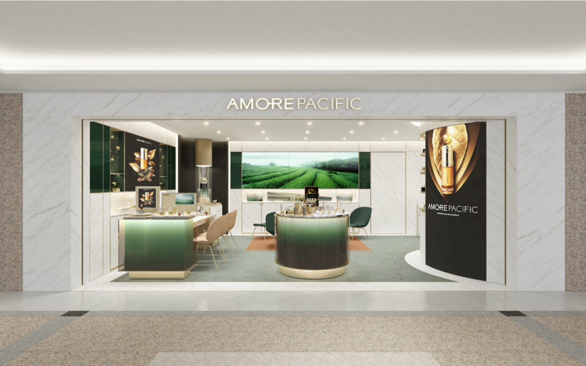 armani watch showroom